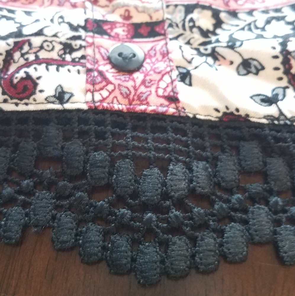 Crop top - Picture 2 of 4